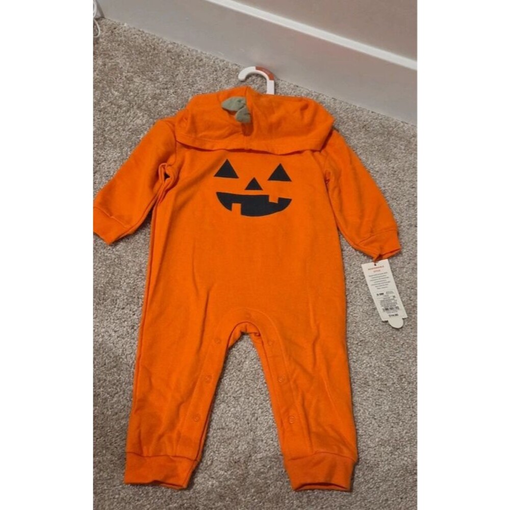 Baby cat & jack 6-9 months pumpkin one piece outfit